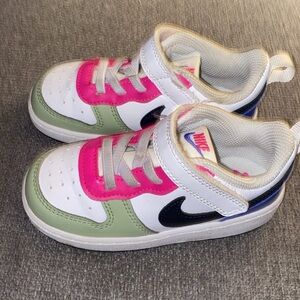 Kids Nike Court Borough Low 2